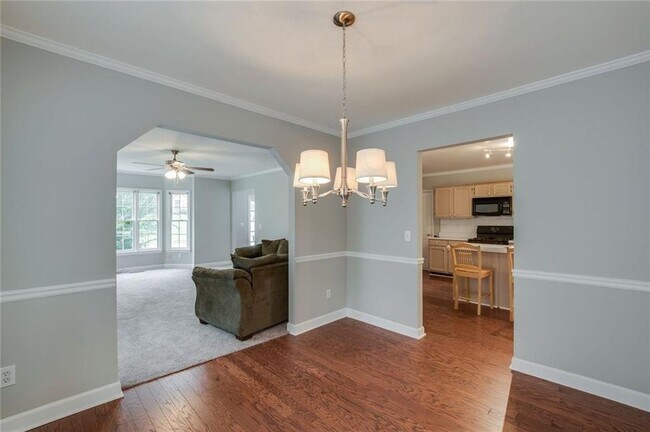 Building Photo - 1489 Justin Dr
