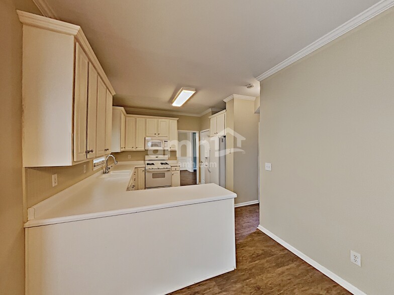 Building Photo - 4793 Galloways Farm Ln NW