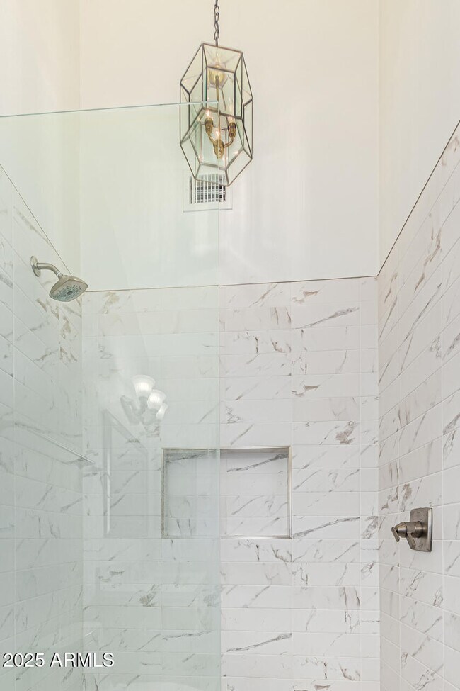 Building Photo - 9665 E Cochise Dr