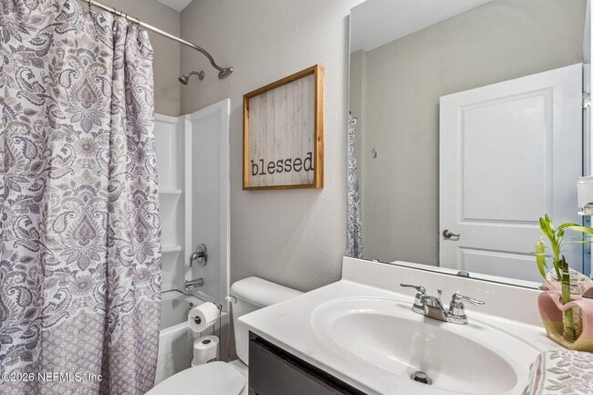 Building Photo - 444 Ness Cir