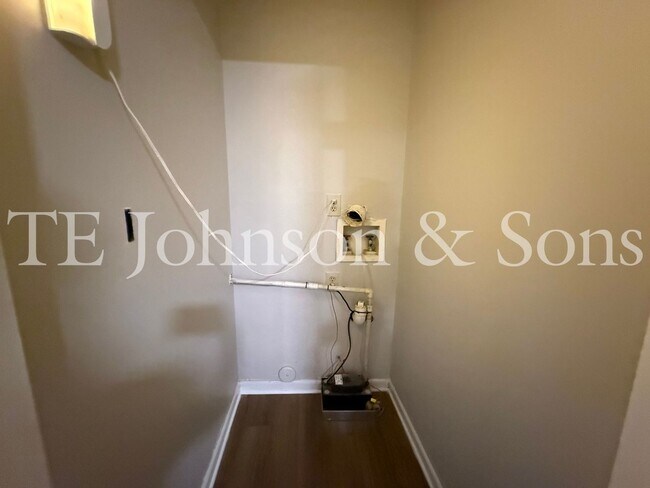 Building Photo - 259 Olde Vineyard Ct