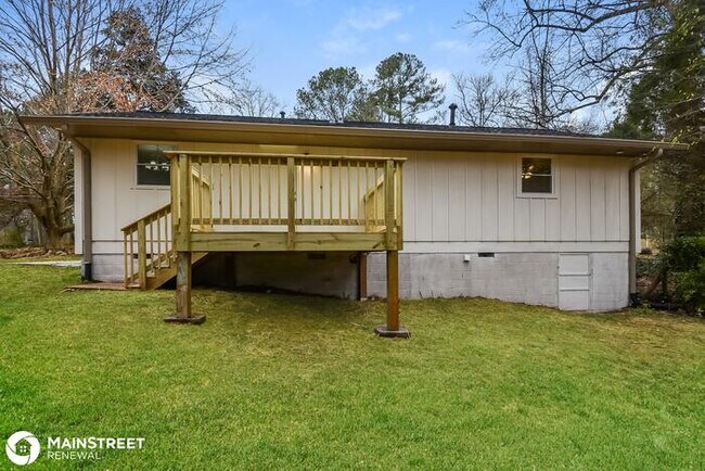 Building Photo - 3190 FERN VALLEY DR SW, MARIETTA, GA 30008