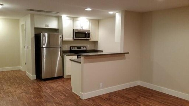 Interior Photo - Swansonia Apartments