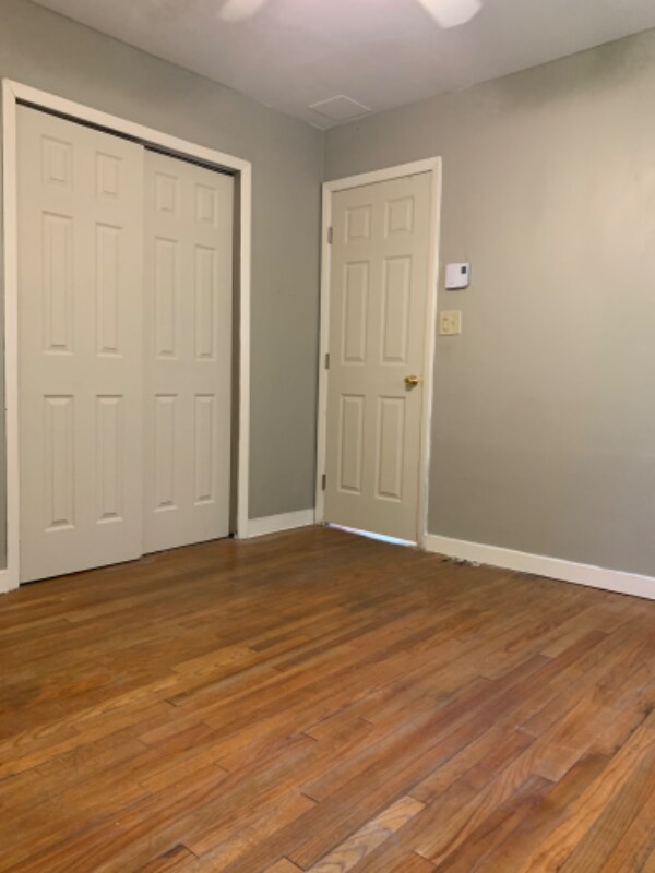 Building Photo - 186 Davos Rd