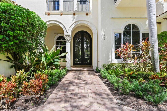 Building Photo - 17665 Middlebrook Way