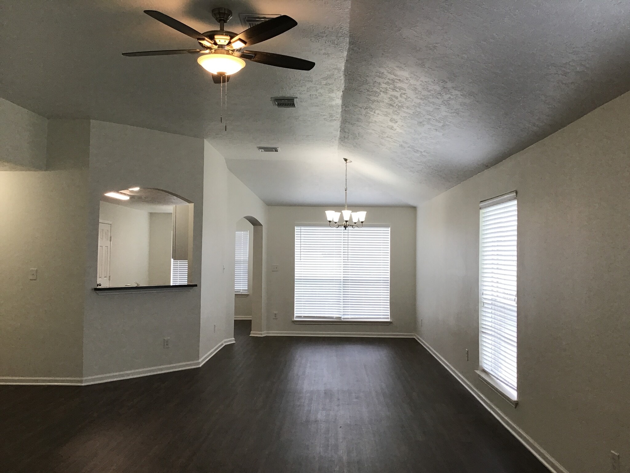 Building Photo - 327 Leisure Ln