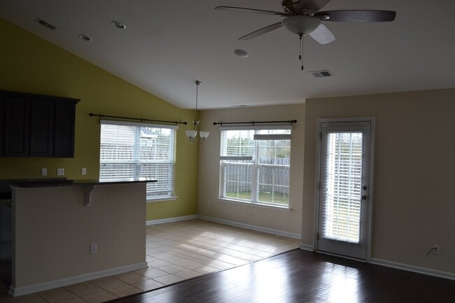 Building Photo - Home for Rent