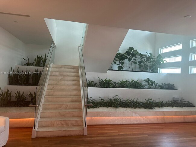 Building Photo - 1040 Biscayne Blvd