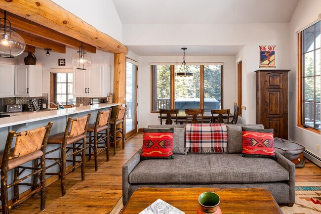 Building Photo - 7 Gambler Dr