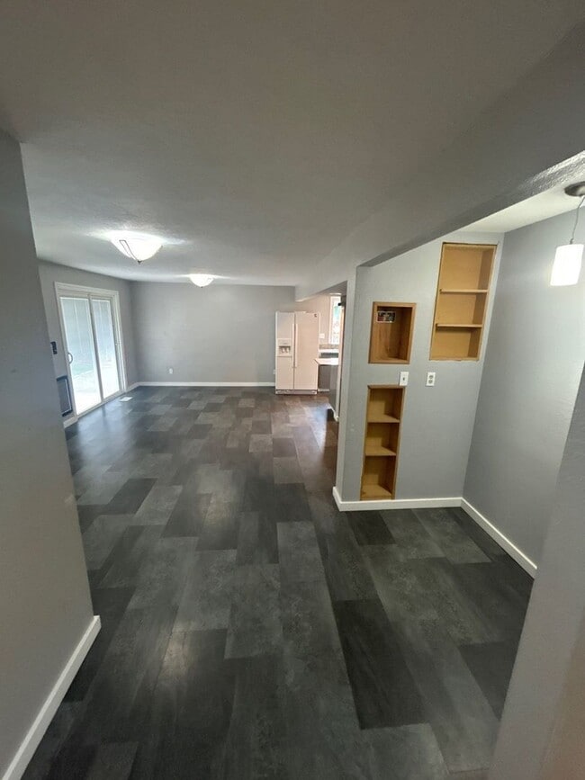 Building Photo - 3677 Carmelle Ct NE