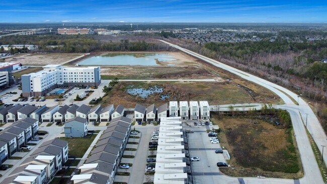 Building Photo - 18716 Centro Main St