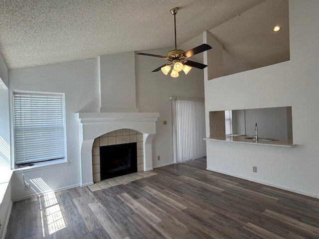 Building Photo - Heritage Park Updated 3 Bedroom **Zero Sec...
