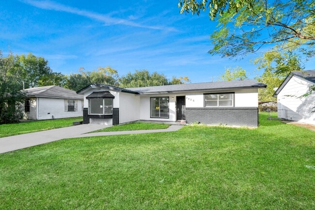 Building Photo - 2926 Knotty Oaks Trail