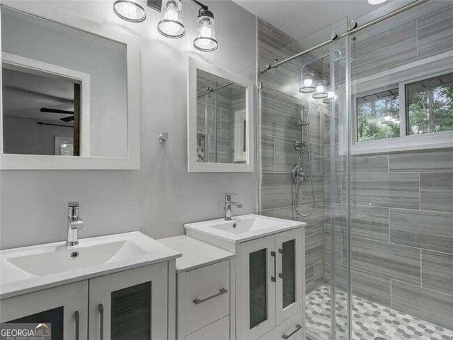 Building Photo - Atlanta Rental with Space, Style & Unbeatable Location
