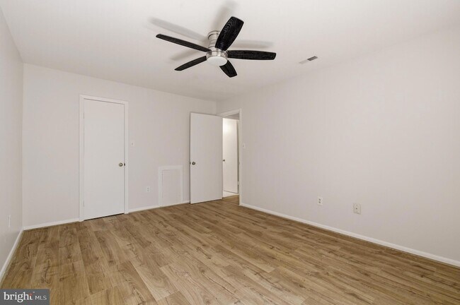 Building Photo - 18036 Rolling Meadow Way