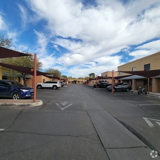 Building Photo - Rio Antigua Townhomes