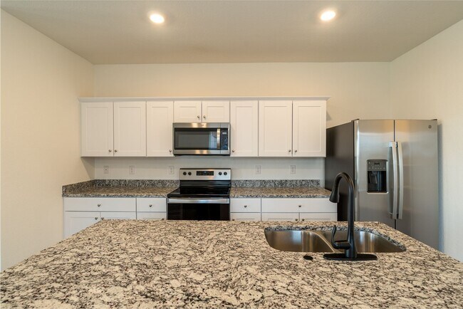 Building Photo - 402 Gemsbok Rd