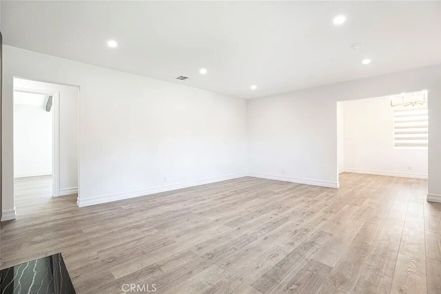 Building Photo - 4825 Angeles Crest Hwy