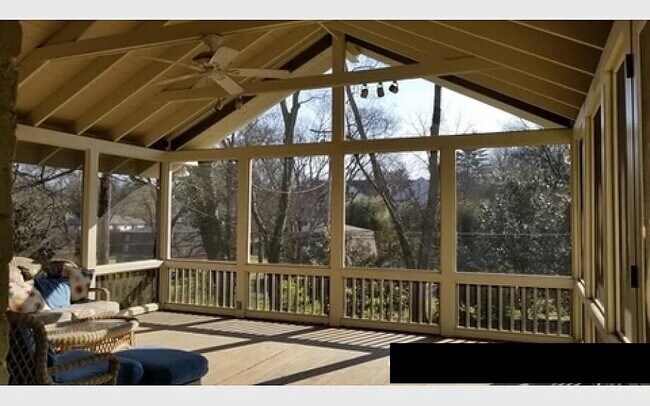 Building Photo - "Spacious 2600 Sq Ft Opportunity in Nashville's Prime Location!"