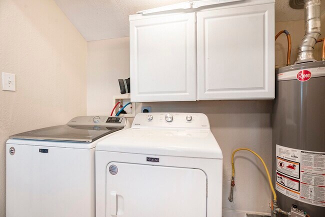 Building Photo - 5624 Avenue P 1/2