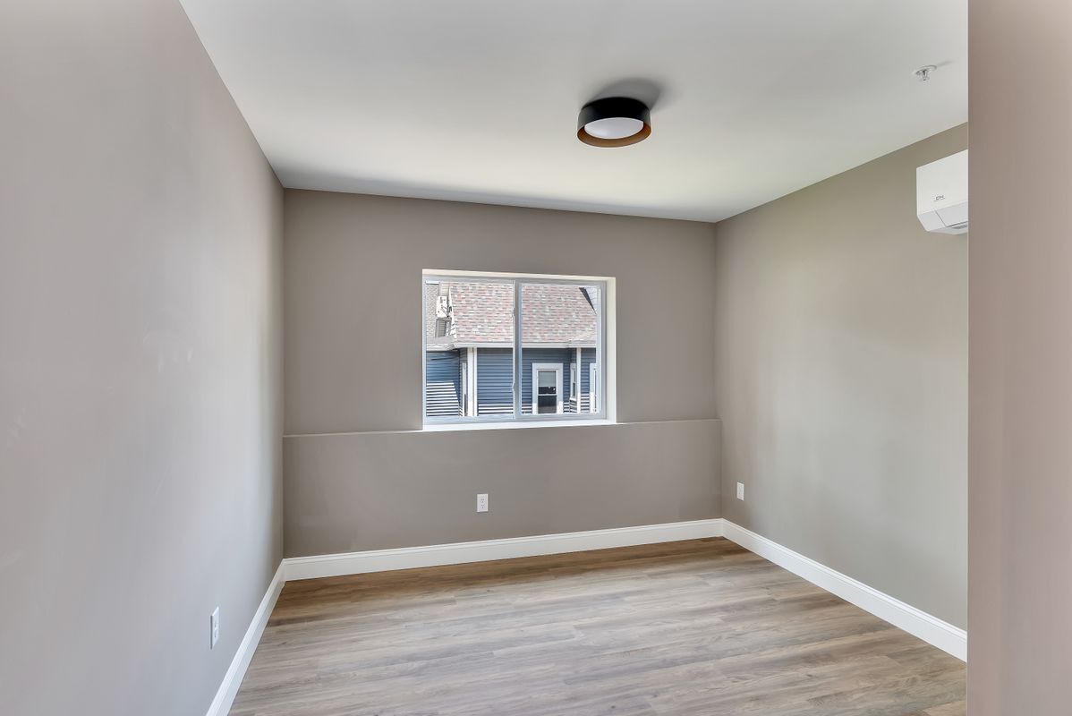 Building Photo - 36 Pawling Ave