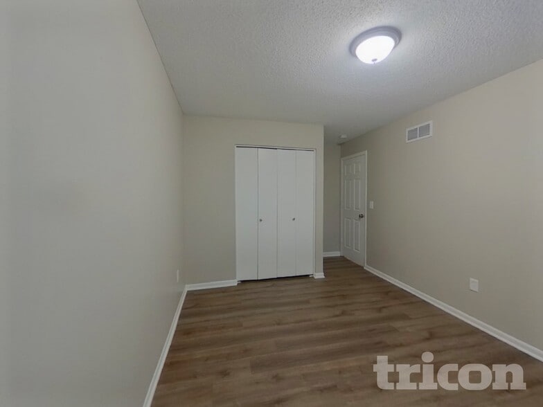 Building Photo - 8906 St Croix Rd