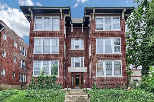 Building Photo - Shaw-ty is a 10