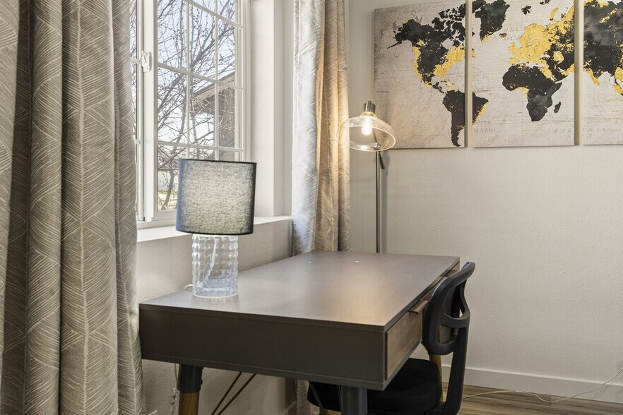 Building Photo - 11163 Silver River Loop