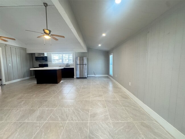 Building Photo - 17302 Mathis Rd