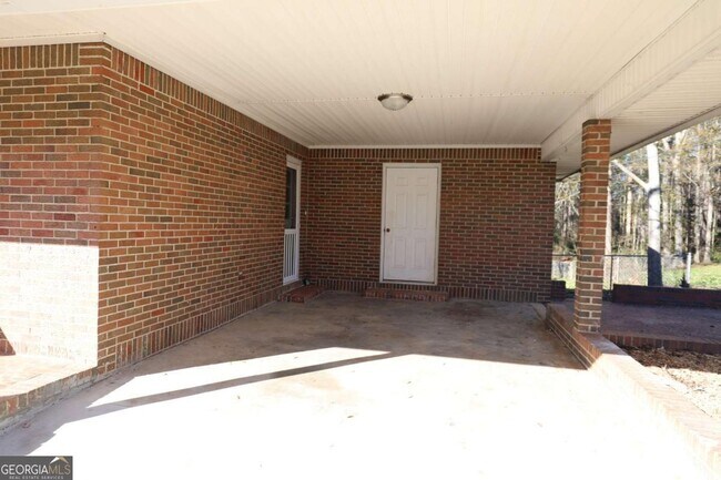 Building Photo - 77 Franklin Rd