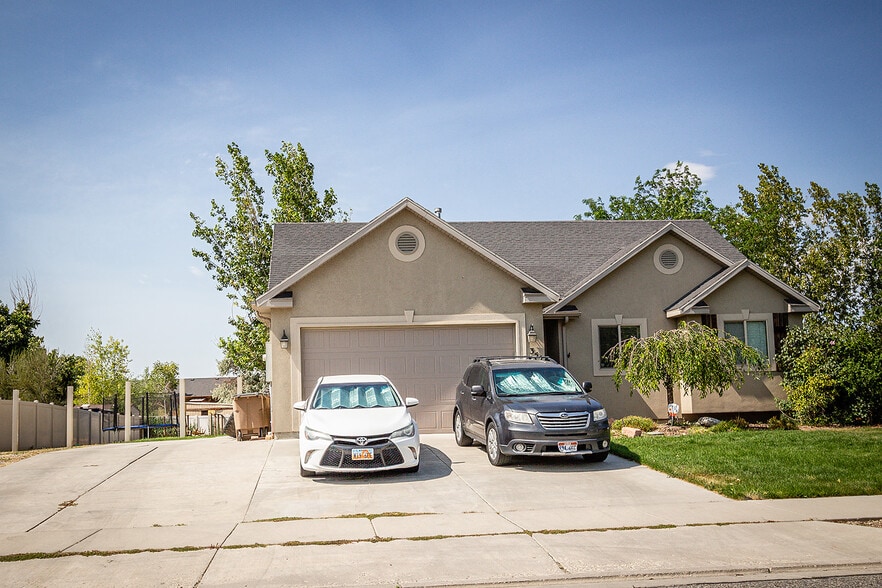 Building Photo - 352 W 13130 S