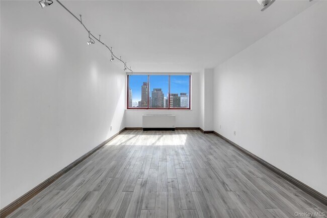 Building Photo - 4-74 48th Avenue Unit 25M