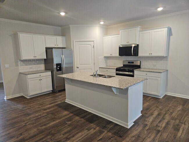 Building Photo - New Construction Five Bedroom Avail Now
