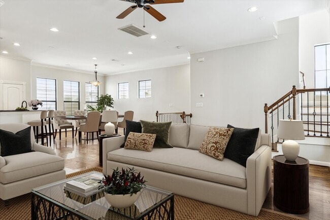 Building Photo - 5308 Larkin St