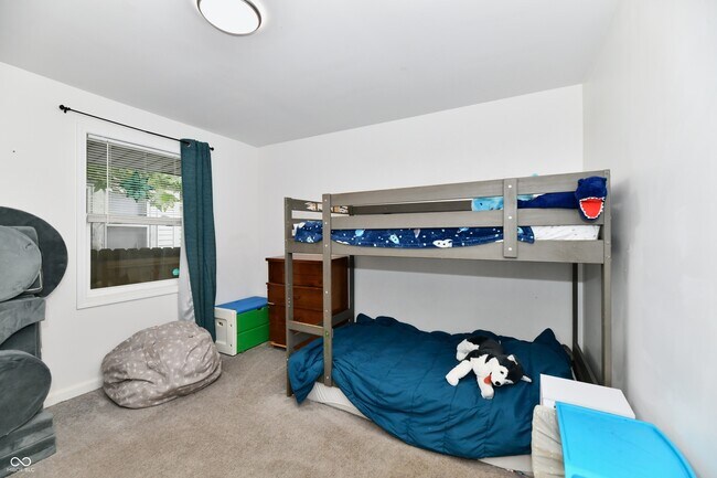 Building Photo - 1924 Mansfield St