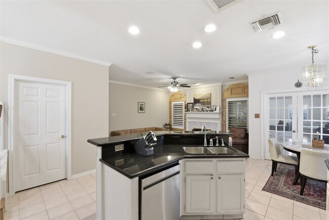 Building Photo - 14602 Cobre Valley Dr