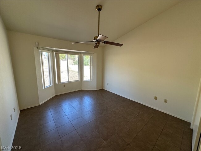 Building Photo - 3001 Lotus Hill Dr