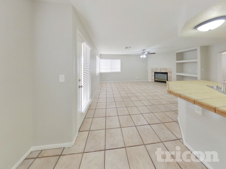 Building Photo - 2881 Deep Creek Ln