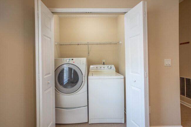 Building Photo - Great Rental in Litchfield at OakLeaf Plan...
