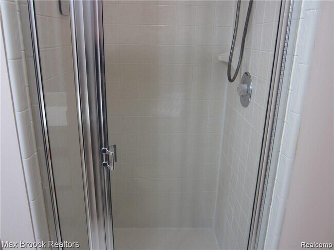 Building Photo - 4250 Breckenridge Dr