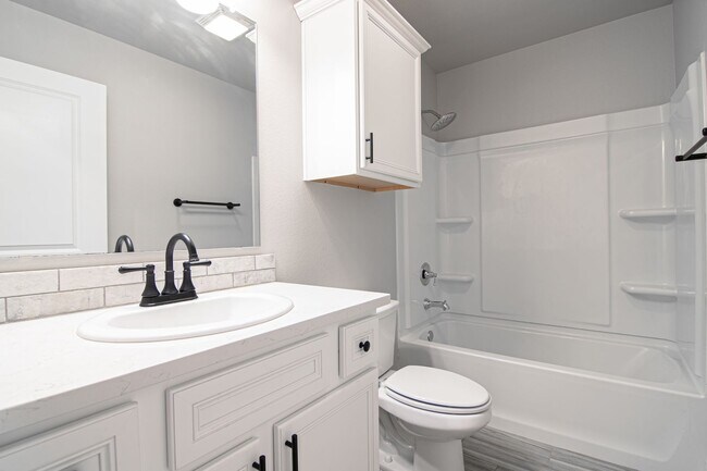 Building Photo - 2408 Outlaw Ct