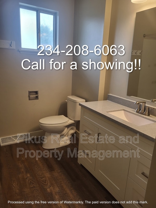 Building Photo - 3639 Albrecht Ave