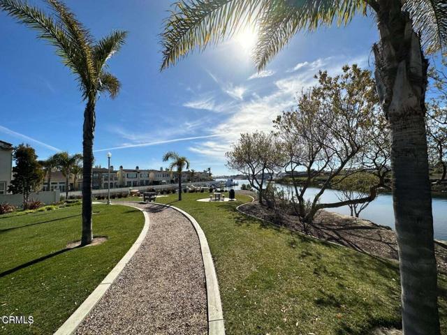 Building Photo - 1350 Bayside Cir