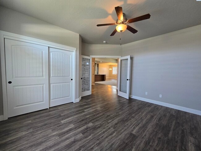 Building Photo - Short Term Rental Rental in Kennewick w/Lawn Care