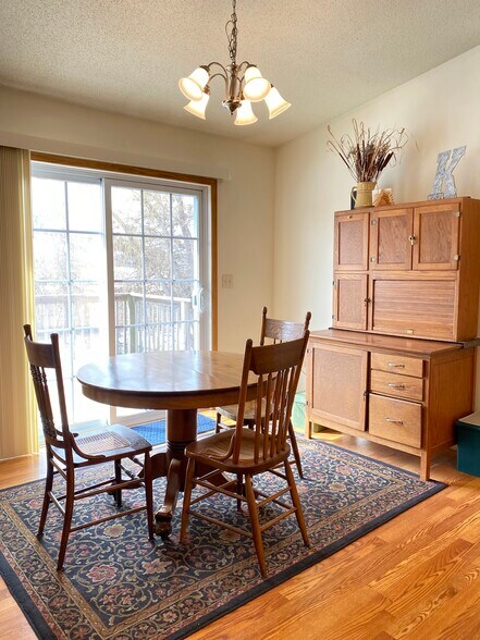 Building Photo - 2028 Crooked Ave