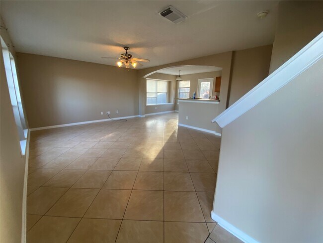 Building Photo - 13993 Buckskin Dr