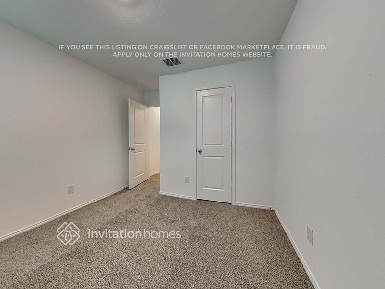 Building Photo - 10637 Sewell Cir