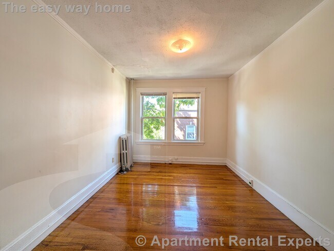 Building Photo - 157 Summer St