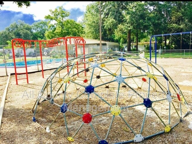 Building Photo - 7603 Plumwood Dr