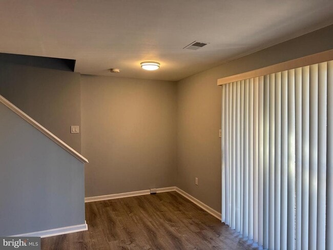 Building Photo - 1935 Winslow Ct